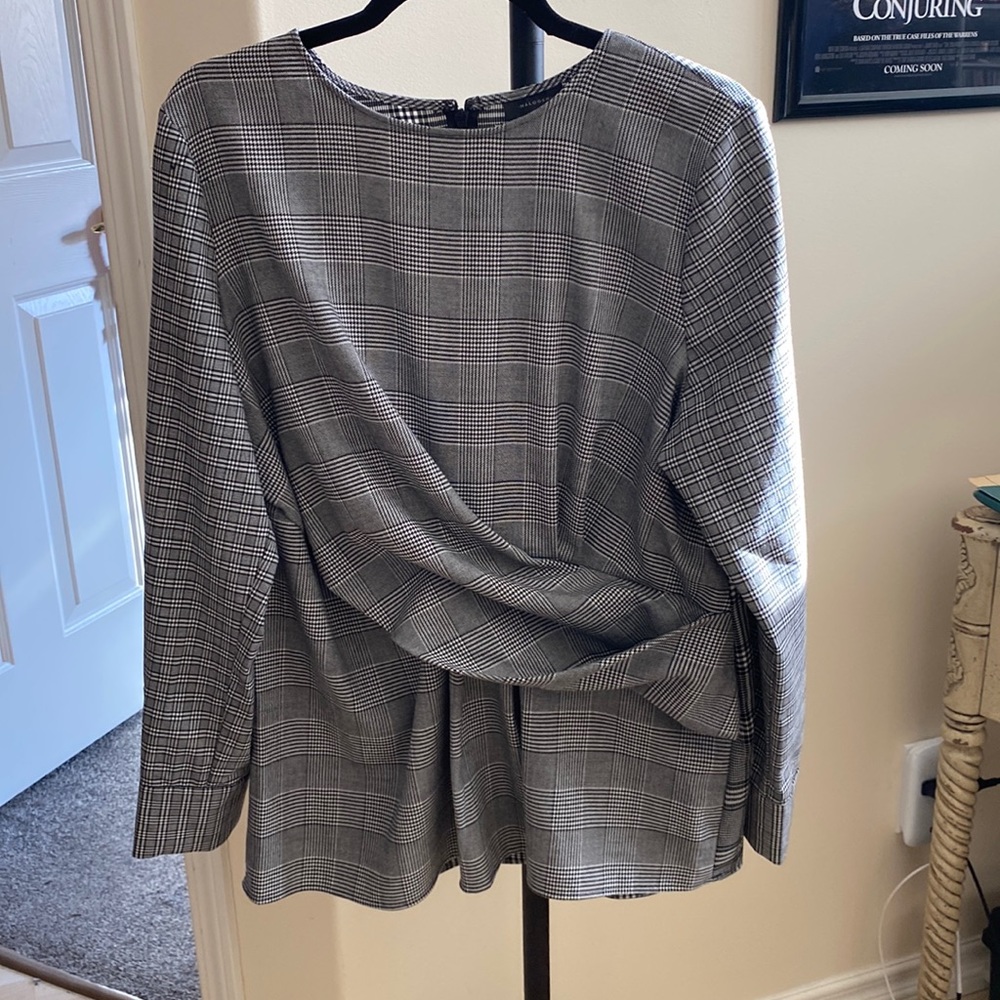 unusual plaid houndstooth top, twist asymmetrical detail at front, XL EUC